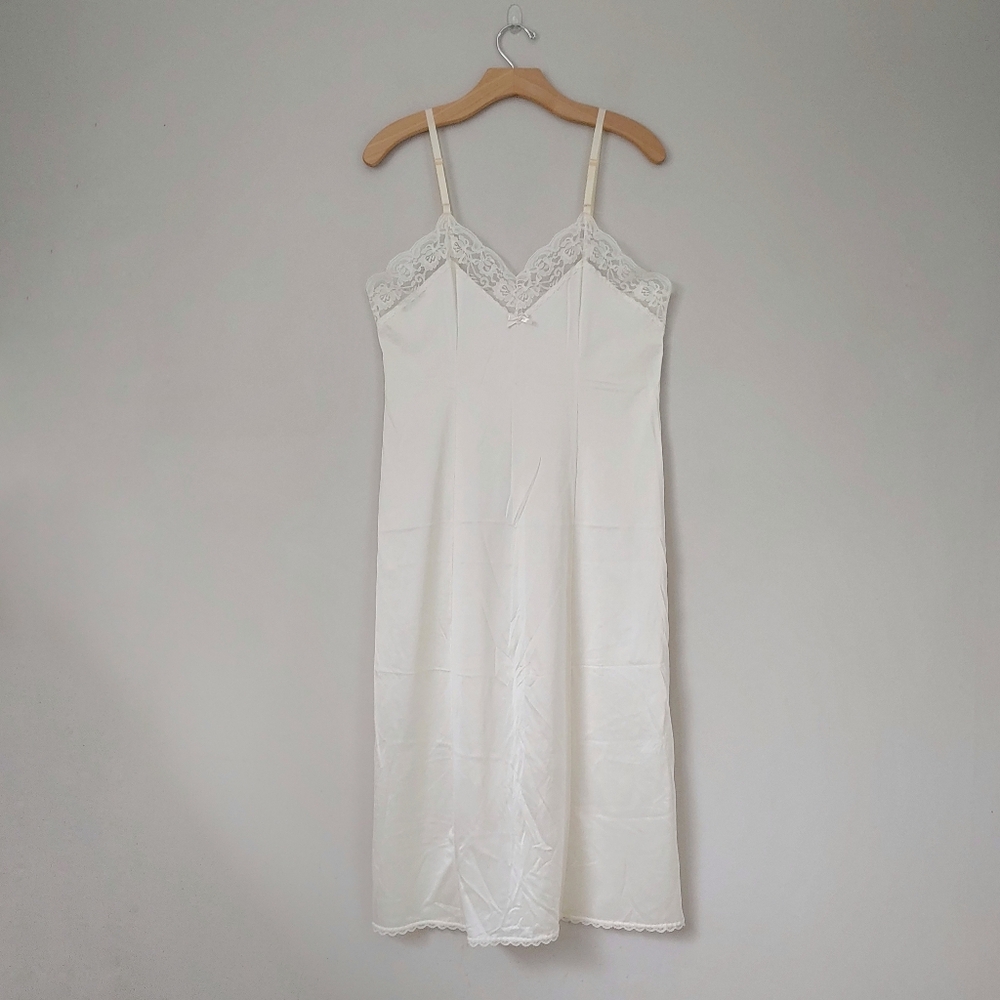 Vintage 90s Tall Girl Full Slip Dress Lace Bow Detail White Size Medium